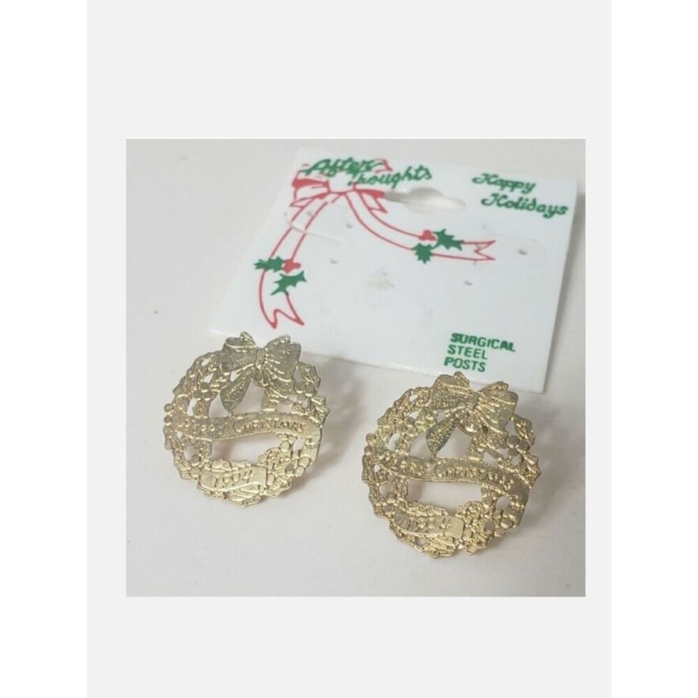 VINTAGE 1994 Goldtone Filigree Christmas Wreath Pierced Earrings